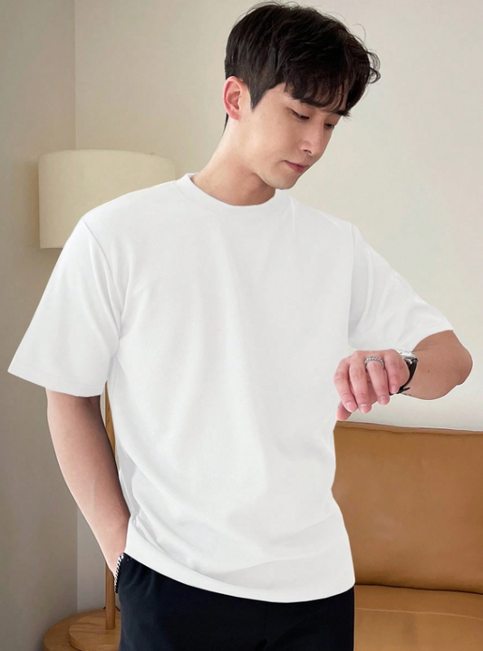 Men’s Solid White Round Neck T-Shirt