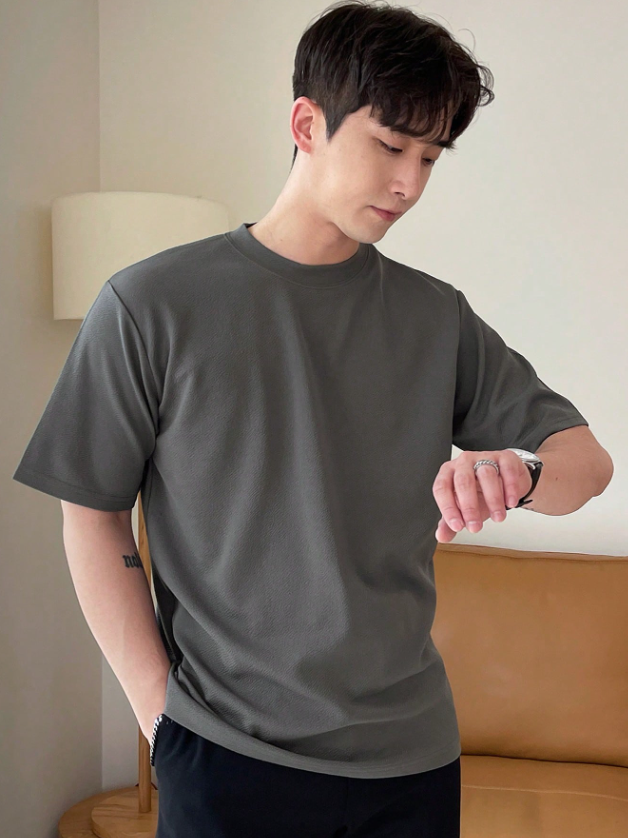 Men’s Solid Grey Round Neck T-Shirt